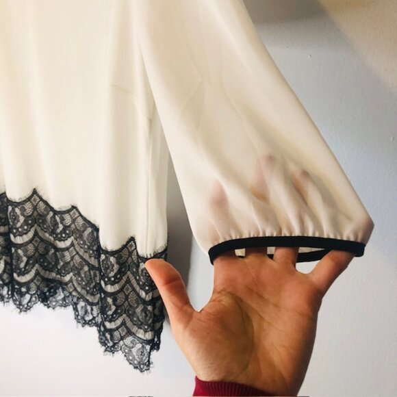 Elegant DownEast Sheer Lace Long Sleeve Blouse (Black/White) Size M - Ti… - Picture 3 of 8